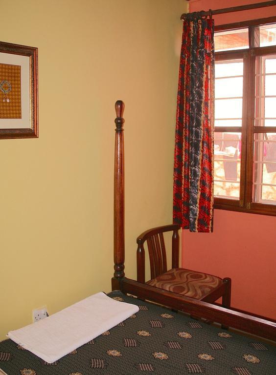 Hotel Acacia Kampala Ngoại thất bức ảnh