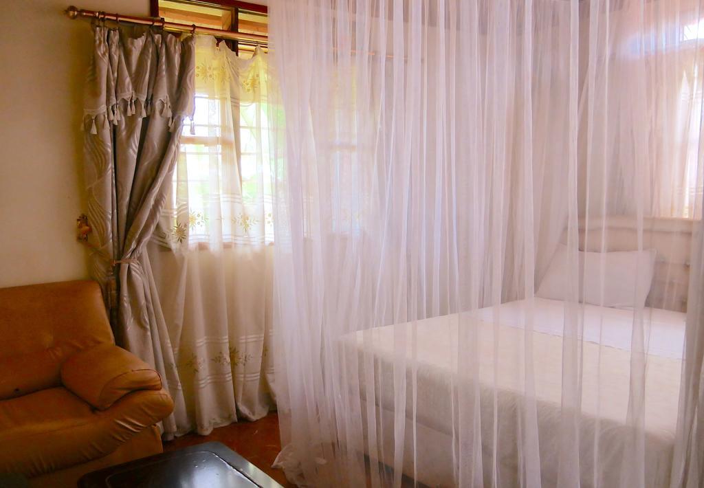 Hotel Acacia Kampala Ngoại thất bức ảnh