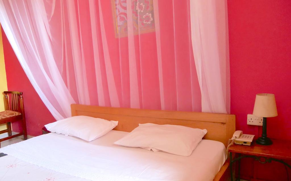 Hotel Acacia Kampala Ngoại thất bức ảnh