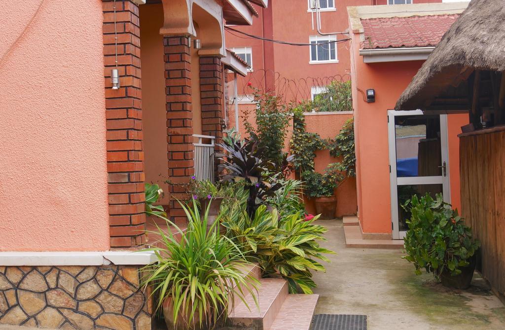 Hotel Acacia Kampala Ngoại thất bức ảnh